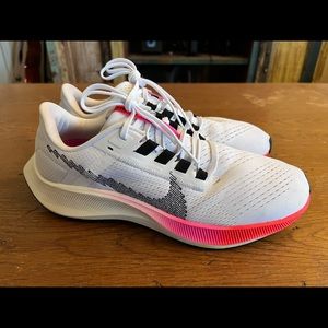 Nike Air Zoom Pegasus 38 Women's Size 6 White Running Shoes (DJ5401-100)